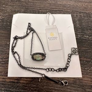 Kendra Scott Grayson Black/Gunmetal Pendant Necklace in Black Mother of Pearl